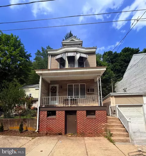 842 Water St, Pottsville, PA 17901