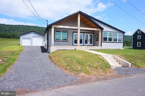 270 W Mountain Rd, Hegins, PA 17938