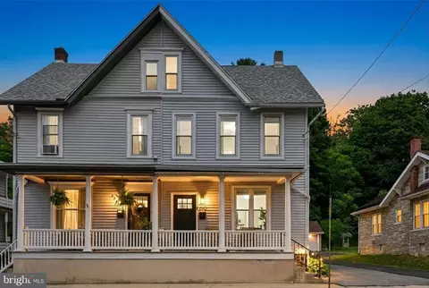 290 Tulpehocken St, Pine Grove, PA 17963