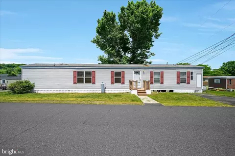 11 A Frieden Mnr #A, Schuylkill Haven, PA 17972