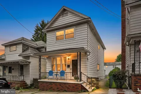 230 S Middle St, Frackville, PA 17931