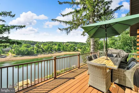 1506 Wynonah Dr, Auburn, PA 17922