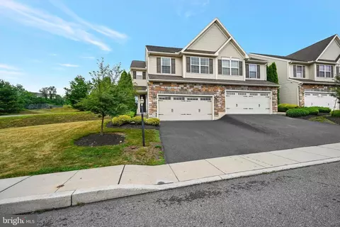 5 E Abby Ln, Schuylkill Haven, PA 17972