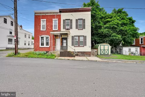 321 N 9th St, Pottsville, PA 17901