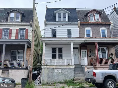 1637 W Norwegian St, Pottsville, PA 17901