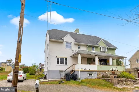 212 Pine St, New Philadelphia, PA 17959