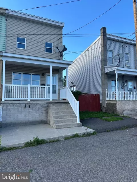 531 W Howard St, Frackville, PA 17931