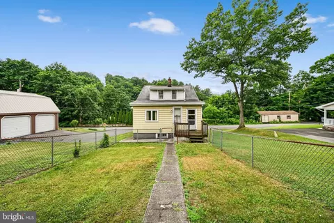 810 E Norwegian St, Pottsville, PA 17901