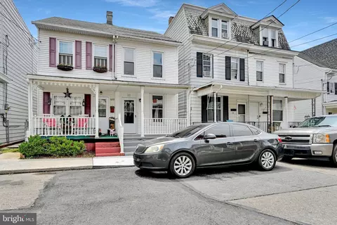 611 Fairview St, Pottsville, PA 17901