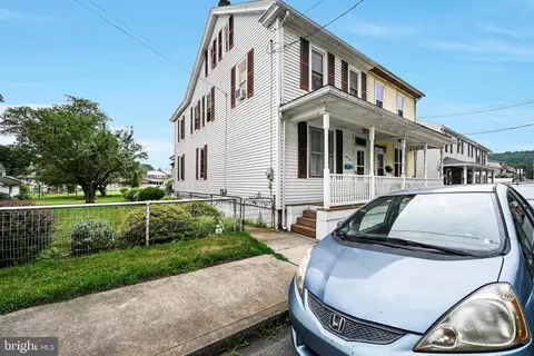 35 Clay St, Tremont, PA 17981