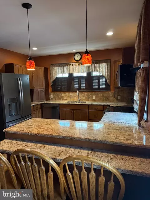 Kitchen - 8 N 4th St, Ashland, PA 17921 photo 2 of 4