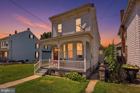 506 W Market St, Orwigsburg, PA 17961