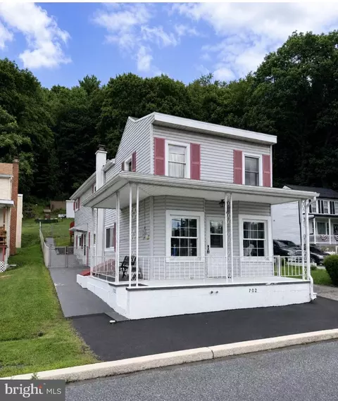 702 Port Carbon- Saint Clair Hwy, Pottsville, PA 17901