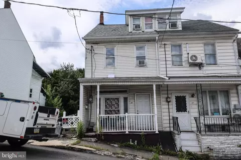 32 S Catherine St, Shenandoah, PA 17976