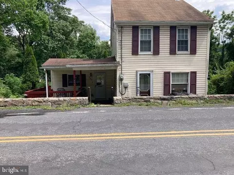552 Mount Olive Blvd, Lost Creek, PA 17946