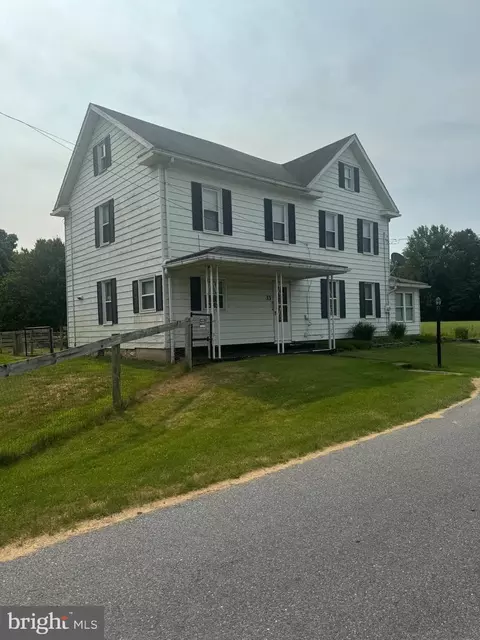 33 Blue Mountain Rd, Schuylkill Haven, PA 17972