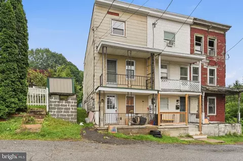 105 East St, Minersville, PA 17954