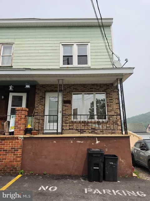 333 Pine St, Cumbola, PA 17930