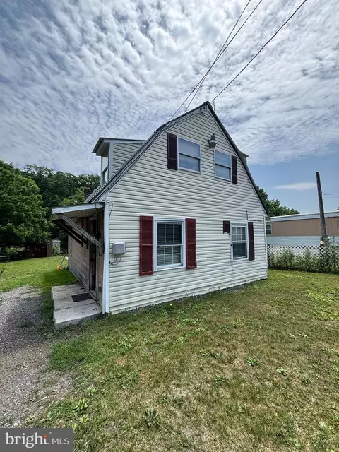 298 Tremont Rd, Pine Grove, PA 17963