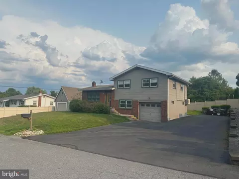 6 First St N, Schuylkill Haven, PA 17972