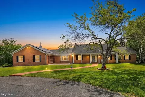 1721 Breckenridge Rd, Orwigsburg, PA 17961