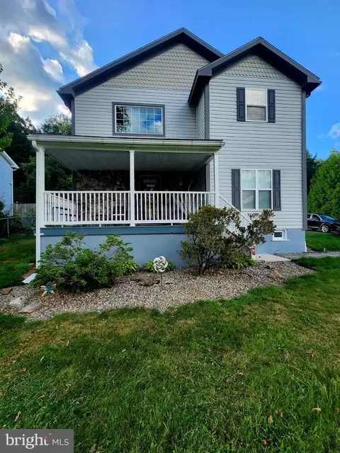 14 Hillside Rd, Pottsville, PA 17901