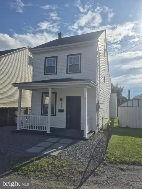 120 S Middle St, Frackville, PA 17931
