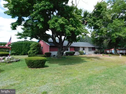31 W Will Ave, Barnesville, PA 18214