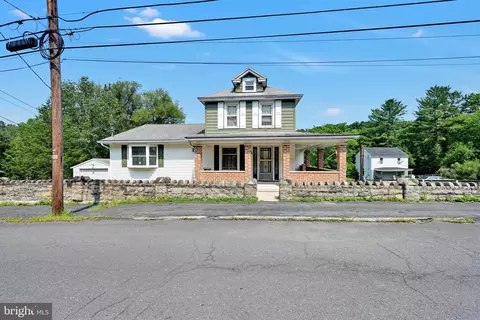 91 Tuscarora St, Pottsville, PA 17901