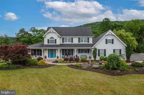 1346 Shady Ln, Tamaqua, PA 18252
