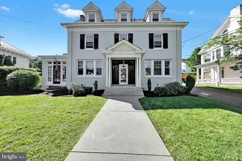 1805 Mahantongo St, Pottsville, PA 17901