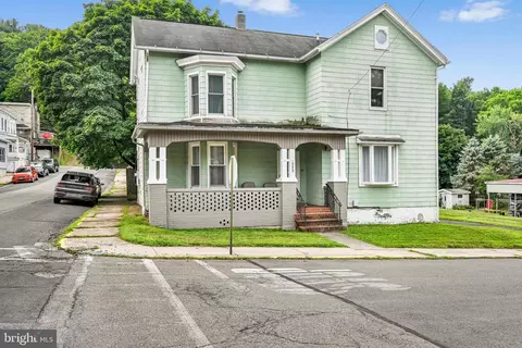 999 E Norwegian St, Pottsville, PA 17901