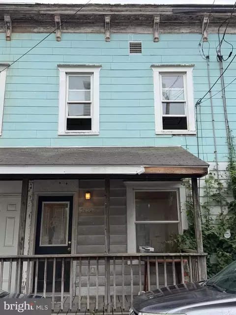 2422 W Water St, Mahanoy Plane, PA 17949