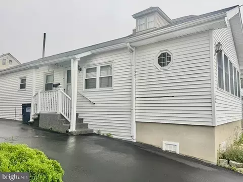 199 Pennsylvania Ave, Shenandoah, PA 17976