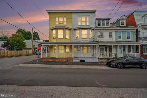 101 E 103 E Coal St, Shenandoah, PA 17976