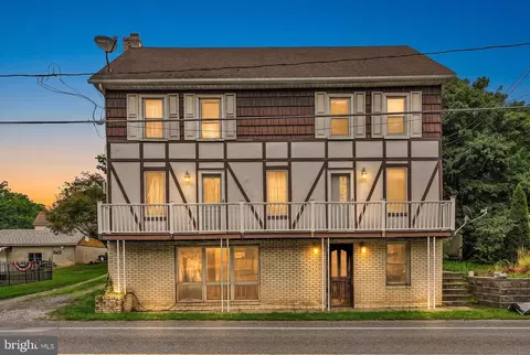 218 Tremont Rd, Pine Grove, PA 17963