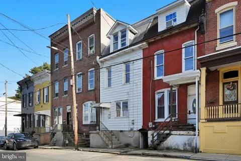 713 W Norwegian St, Pottsville, PA 17901