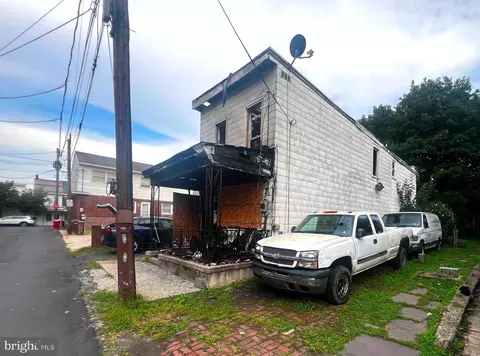 214 W Columbus St, Shenandoah, PA 17976