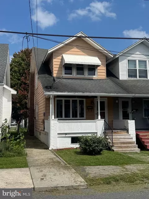 153 S 3rd St, Frackville, PA 17931