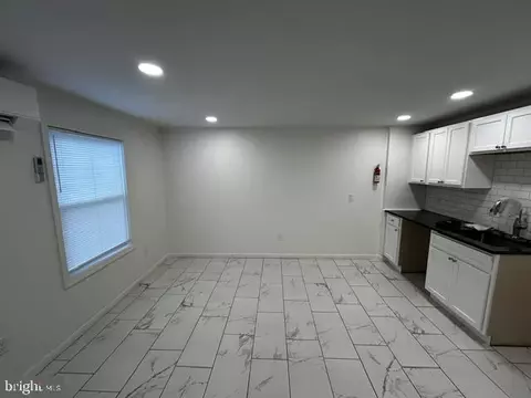 219 N 221 N 3rd St, Pottsville, PA 17901