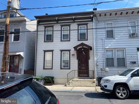 509 W Arch St, Pottsville, PA 17901