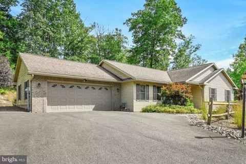 96 Red Horse Rd, Pottsville, PA 17901