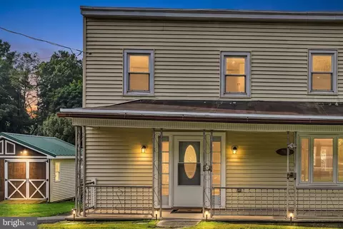 760 Forest Ln, Pottsville, PA 17901