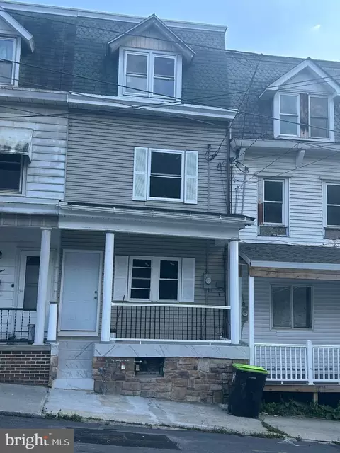 1017 Laurel Blvd, Pottsville, PA 17901