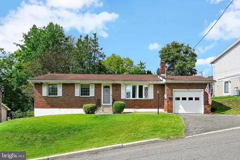 402 S Margaretta St, Schuylkill Haven, PA 17972