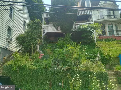 427 E Norwegian St, Pottsville, PA 17901