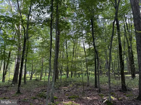 442 Haystack Dr, Zion Grove, PA 17985