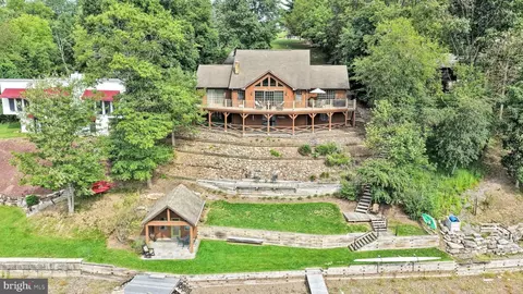 1502 Wynonah Dr, Auburn, PA 17922