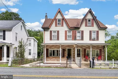 482 Marian Ave, Tamaqua, PA 18252