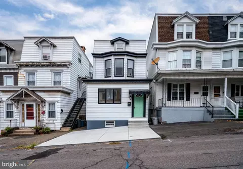 504 Greenwood Ave, Pottsville, PA 17901